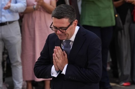 AB praying